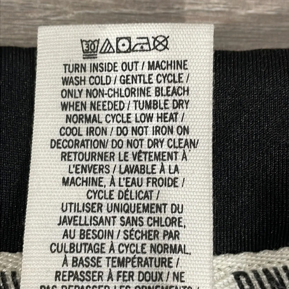 NWOT PINK Victoria’s Secret Ultimate Quarter Zip Pullover Logos Top XS - Picture 13 of 16